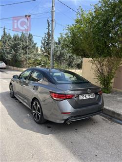 نیسان سێنترا
